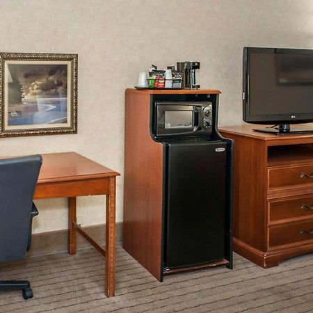 Quality Inn קסלטון מראה חיצוני תמונה