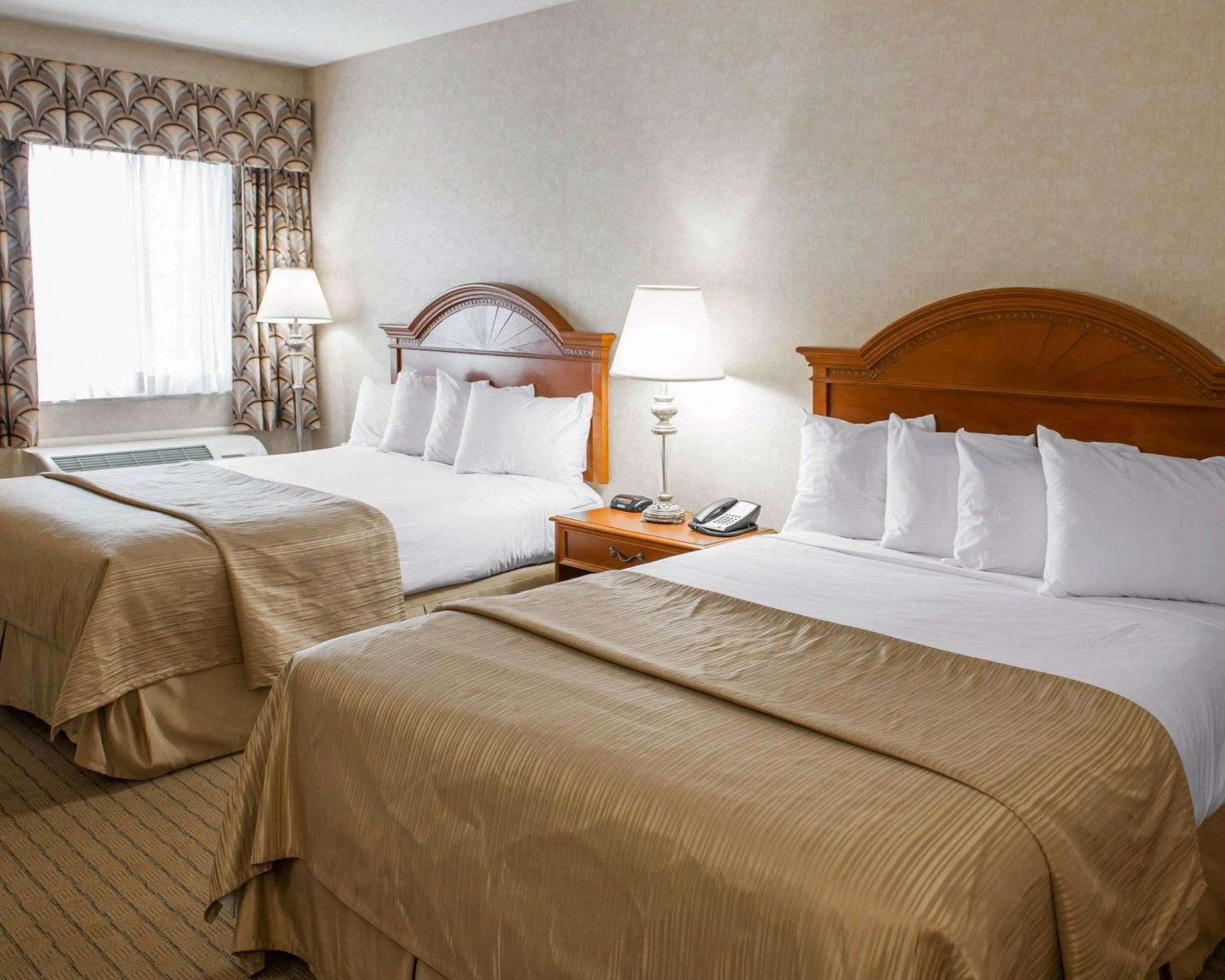 Quality Inn קסלטון מראה חיצוני תמונה