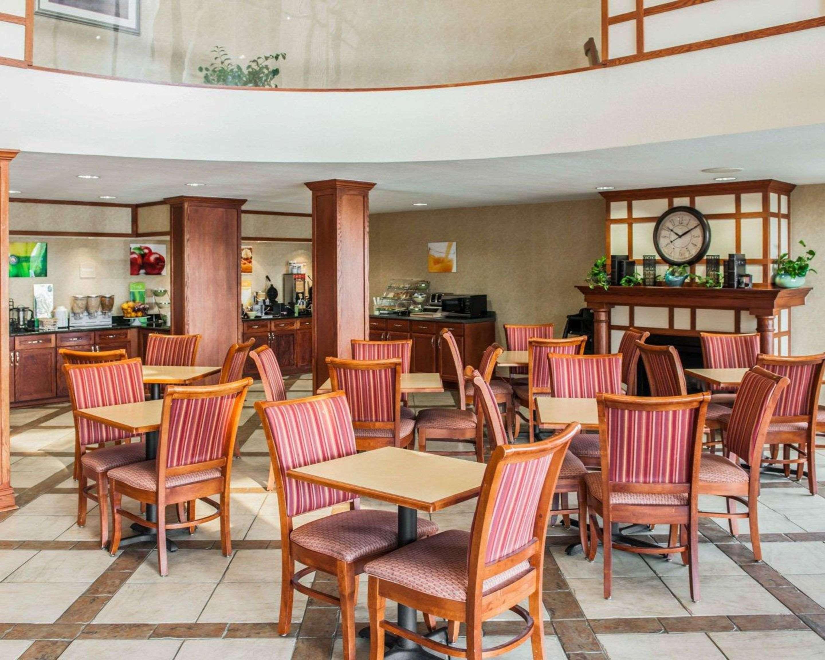 Quality Inn קסלטון מראה חיצוני תמונה